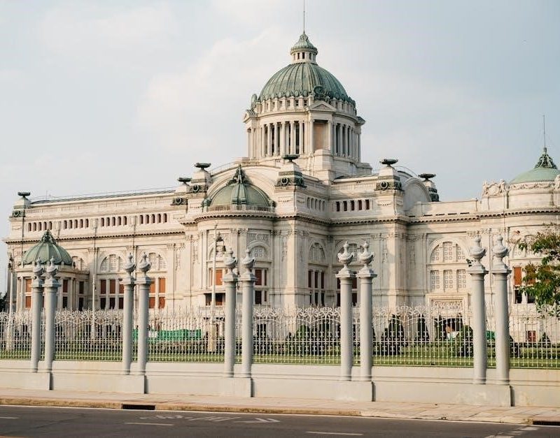 throne and liberty build guides