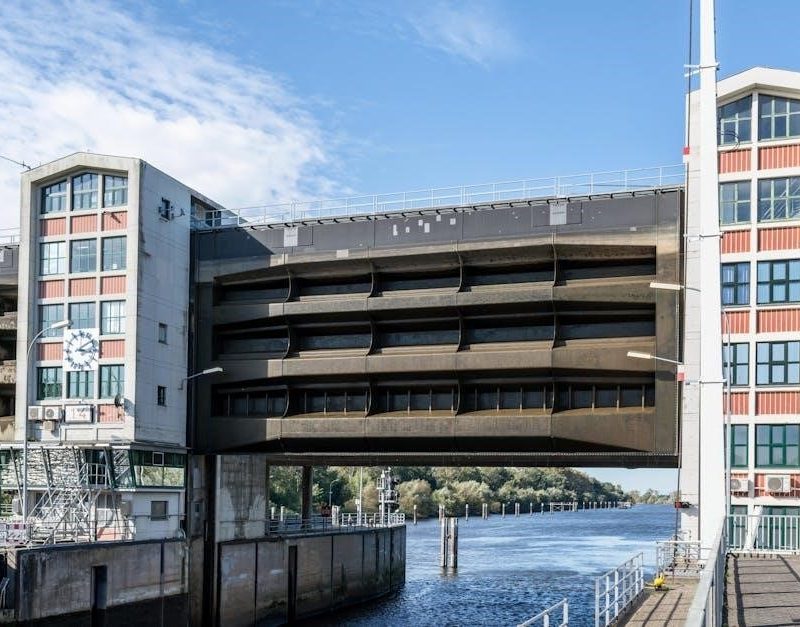 manual chandelier lift system